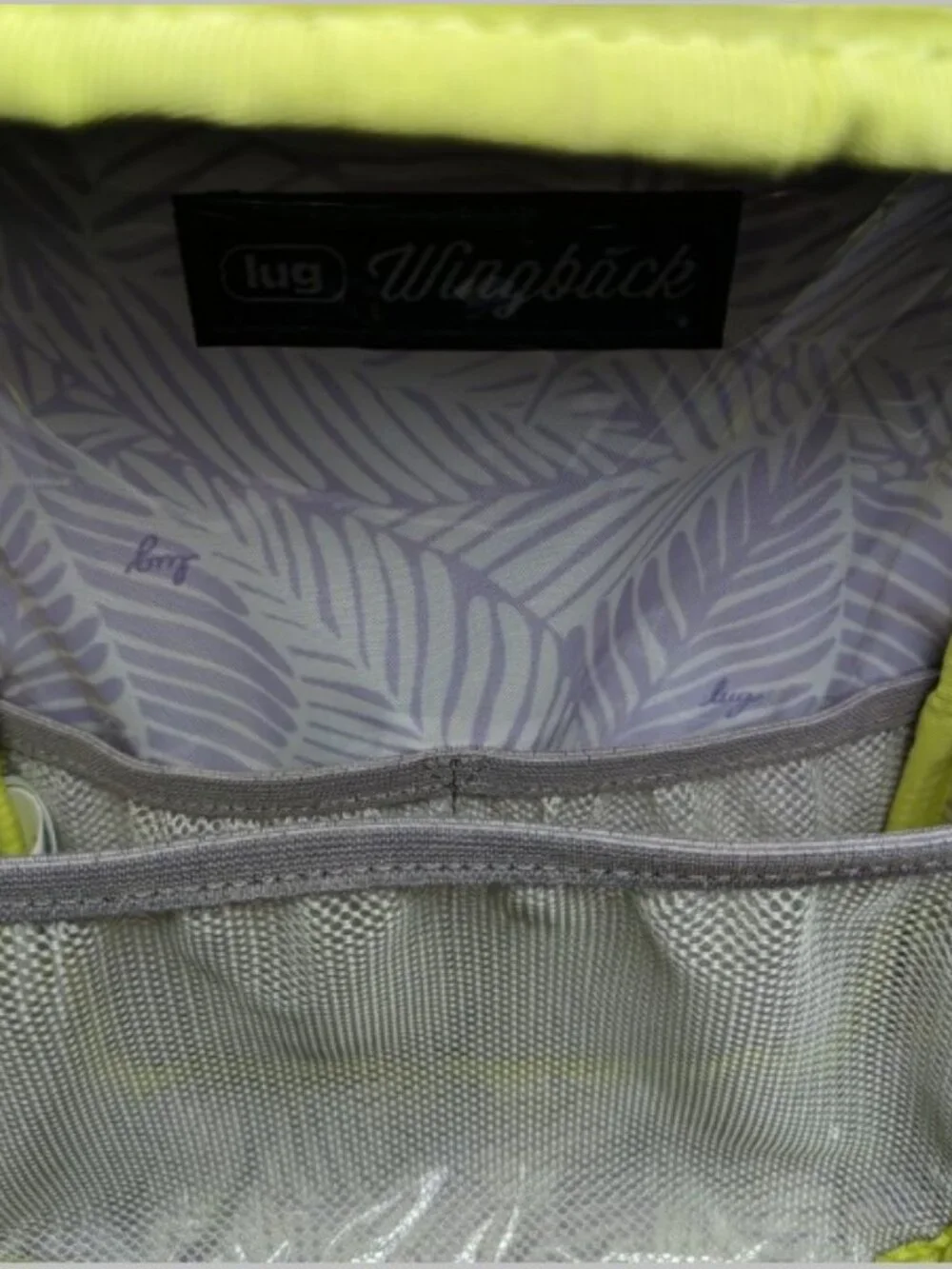 Lug Wingback Gardenia Hanging Toiletry Cosmetic Travel Bag NWT Floral Organizer